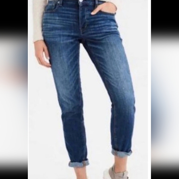American Eagle Outfitters Denim - American Eagle Outfitters Boy Fit  Mid Rise  Blue Cropped Jeans